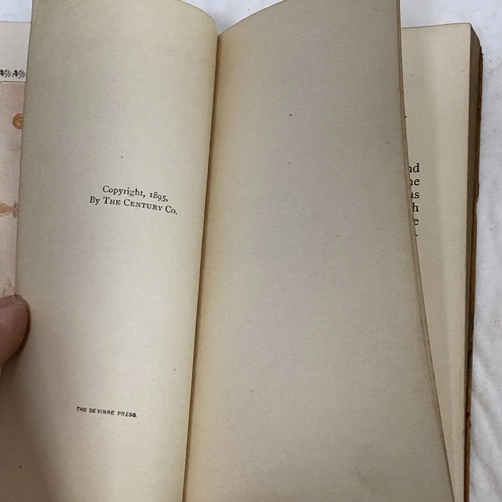 N/A cover leaving